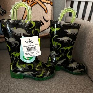 Children’s Rainboots, brand new